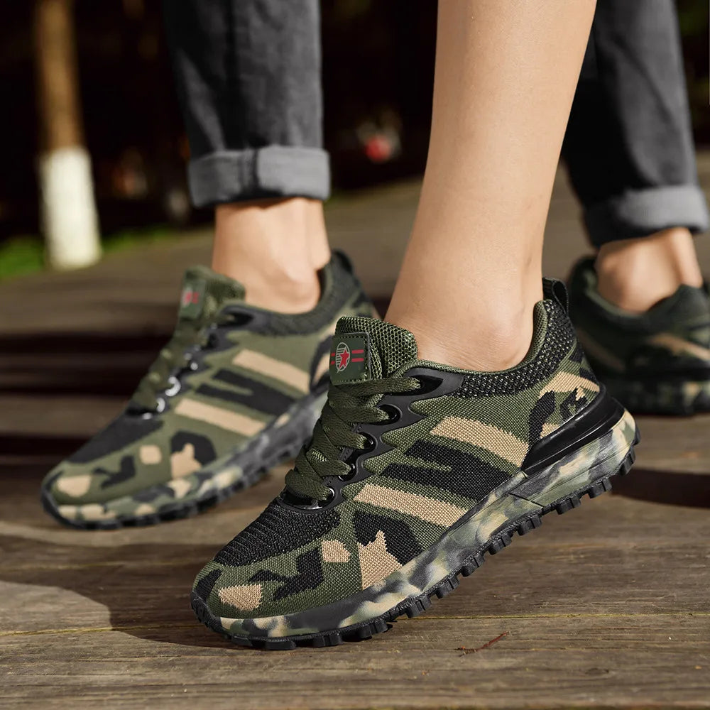Men's and women's camouflage sports shoes, outdoor anti slip hiking shoes, lightweight and breathable running training shoes