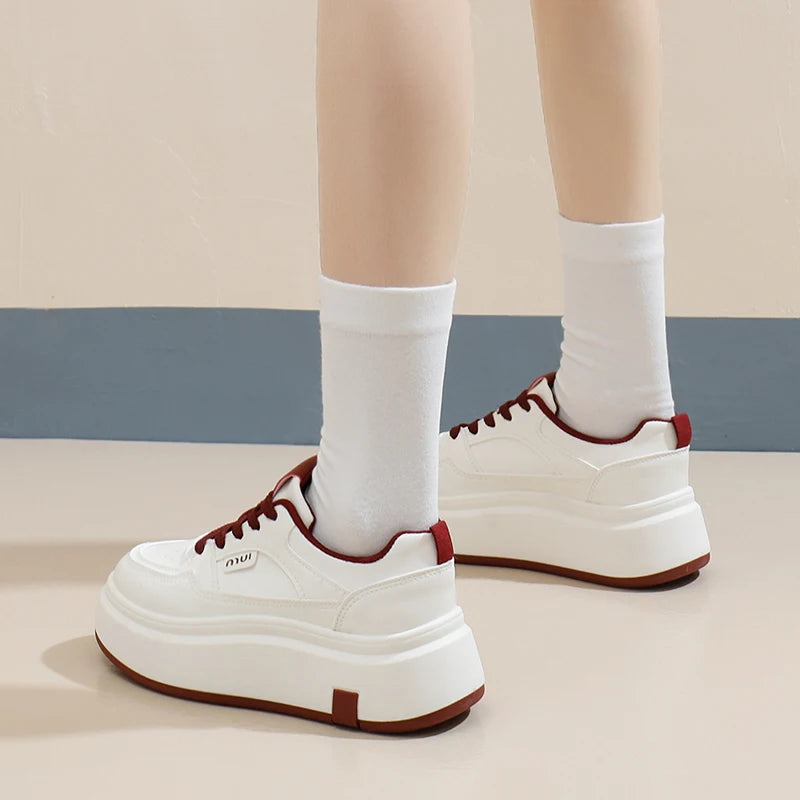 2025 Spring New White Shoes for Female Students Thick Soled Height Increasing Sports Board Shoes Casual Shoes