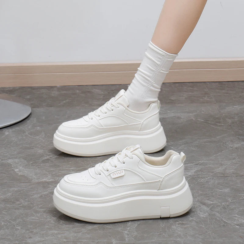 2025 Spring New White Shoes for Female Students Thick Soled Height Increasing Sports Board Shoes Casual Shoes