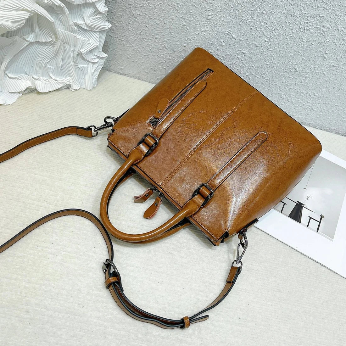 Women Shoulder Cross body Handbag Top Handle Bag Genuine Leather Casual Designer Lady Female Oil Wax Cowhide Messenger Tote Bag