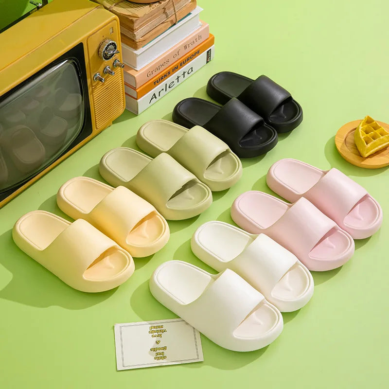 New Soft Women's Spring/Summer Cool Slippers Indoor Home Cool Slippers Breathable and Lightweight Home Couple Cool Slippers